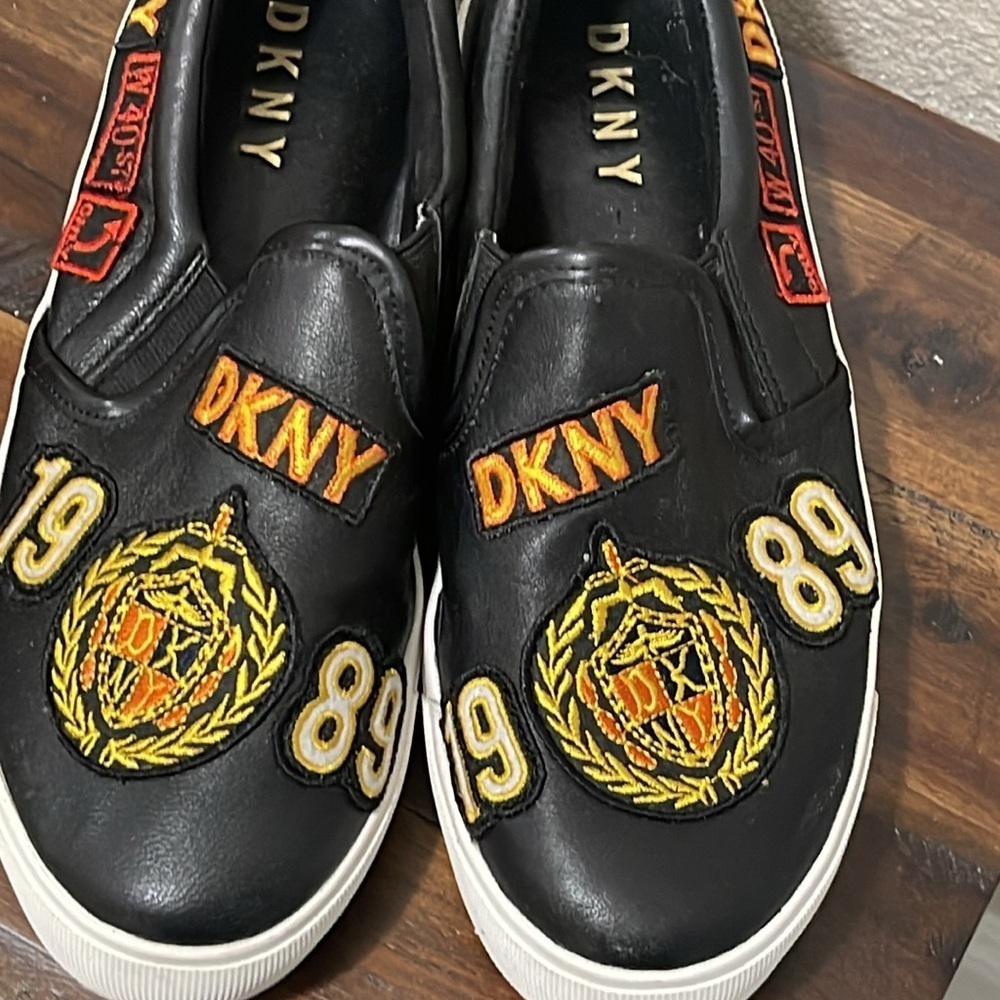 DKNY Limited Edition Braylee Black Leather
1989 Patchwork Academy Sneakers Sz 7 - Picture 1 of 12